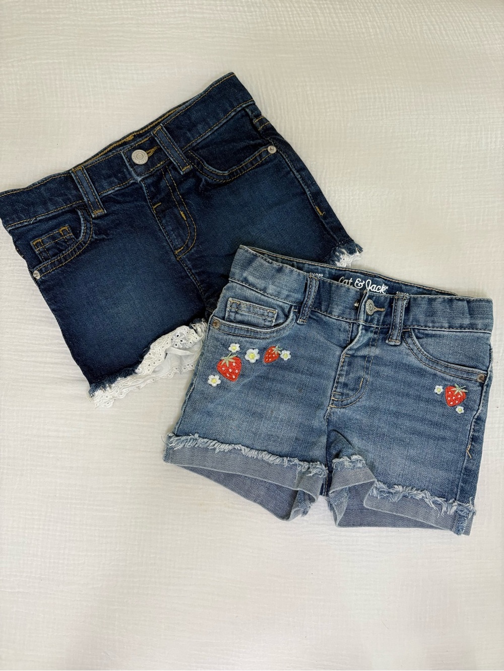 2 Cat & Jack Toddler Girls Jean Shorts